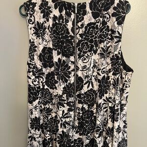 Roz & Ali Black and White Floral Dress